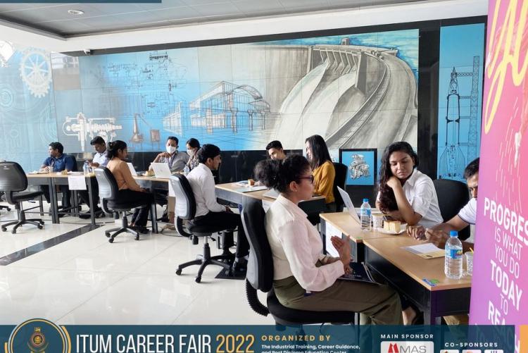 ITUM CAREER FAIR 2022 – INTRODUCTION SESSIONS & INTERVIEWS (DAY 3, 4 & 5 – 30TH NOV, 01ST & 2ND DEC 2022)