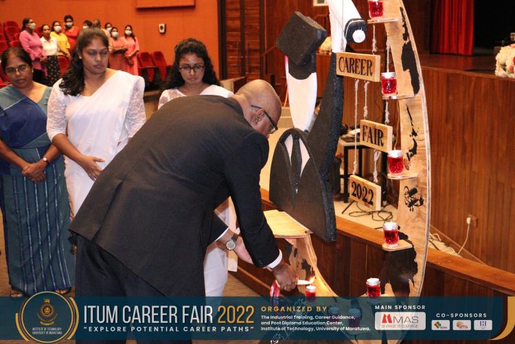 ITUM CAREER FAIR 2022 - STUDENT DEVELOPMENT PROGRAM (DAY 1 - 28TH NOVEMBER 2022)