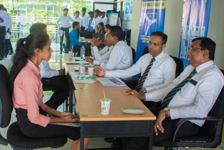 ITUM CAREER FAIR 2022 – INTRODUCTION SESSIONS & INTERVIEWS (DAY 3, 4 & 5 – 30TH NOV, 01ST & 2ND DEC 2022)