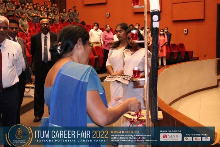 ITUM CAREER FAIR 2022 - STUDENT DEVELOPMENT PROGRAM (DAY 1 - 28TH NOVEMBER 2022)