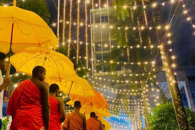 Pirith Chanting and Alms-Giving Ceremony at ITUM: A Night of Spiritual Blessings