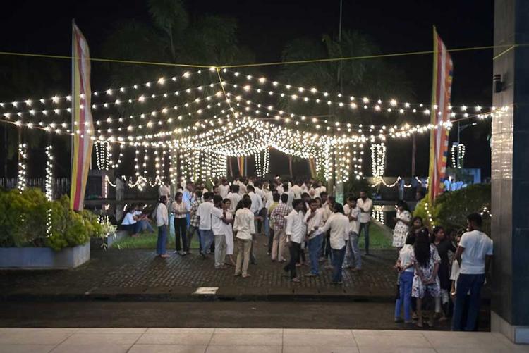 Pirith Chanting and Alms-Giving Ceremony at ITUM: A Night of Spiritual Blessings